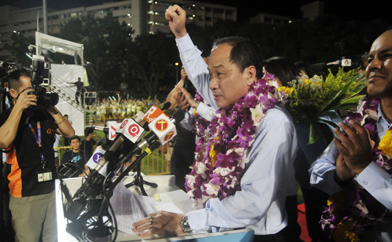 Low Thia Khiang, secretary-general of the opposition Workers’ Party of Singapore addresses supporters after his team was announced as the official winners for the Aljunied group representative constituency (GRC) in the Singapore general election early May 8, 2011.