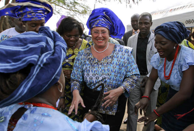 The first Executive Director of UN Women, Michelle Bachelet, dances with women in Nigeria’s capital Abuja January 11, 2013. (Eduardo Munoz/Reuters)
