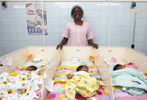 Woman nurse Ivory Coast maternity