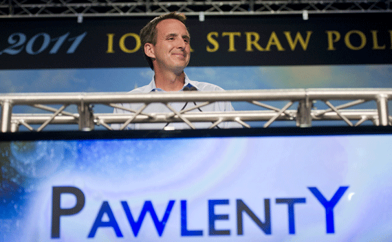 Tim Pawlenty speaks during the Iowa straw poll in Ames, Iowa August 13, 2011. REUTERS/Daniel Acker