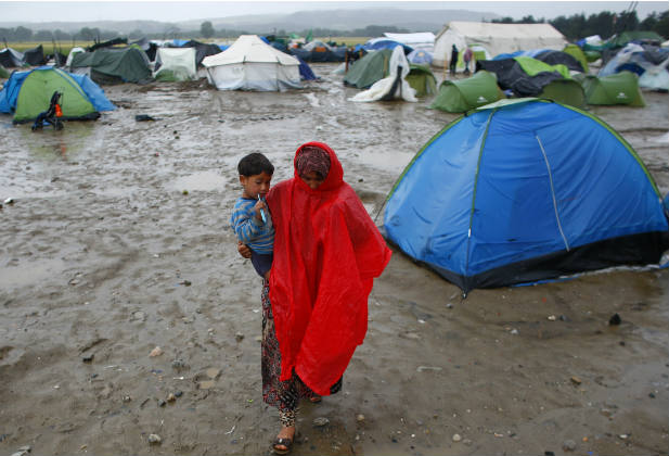 Woman child refugee Greece Idomeni Syria