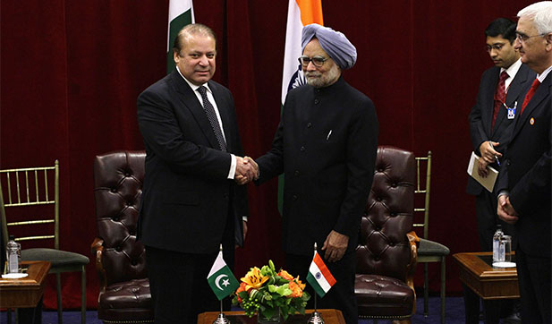 Sharif and Singh shake hands at UNGA