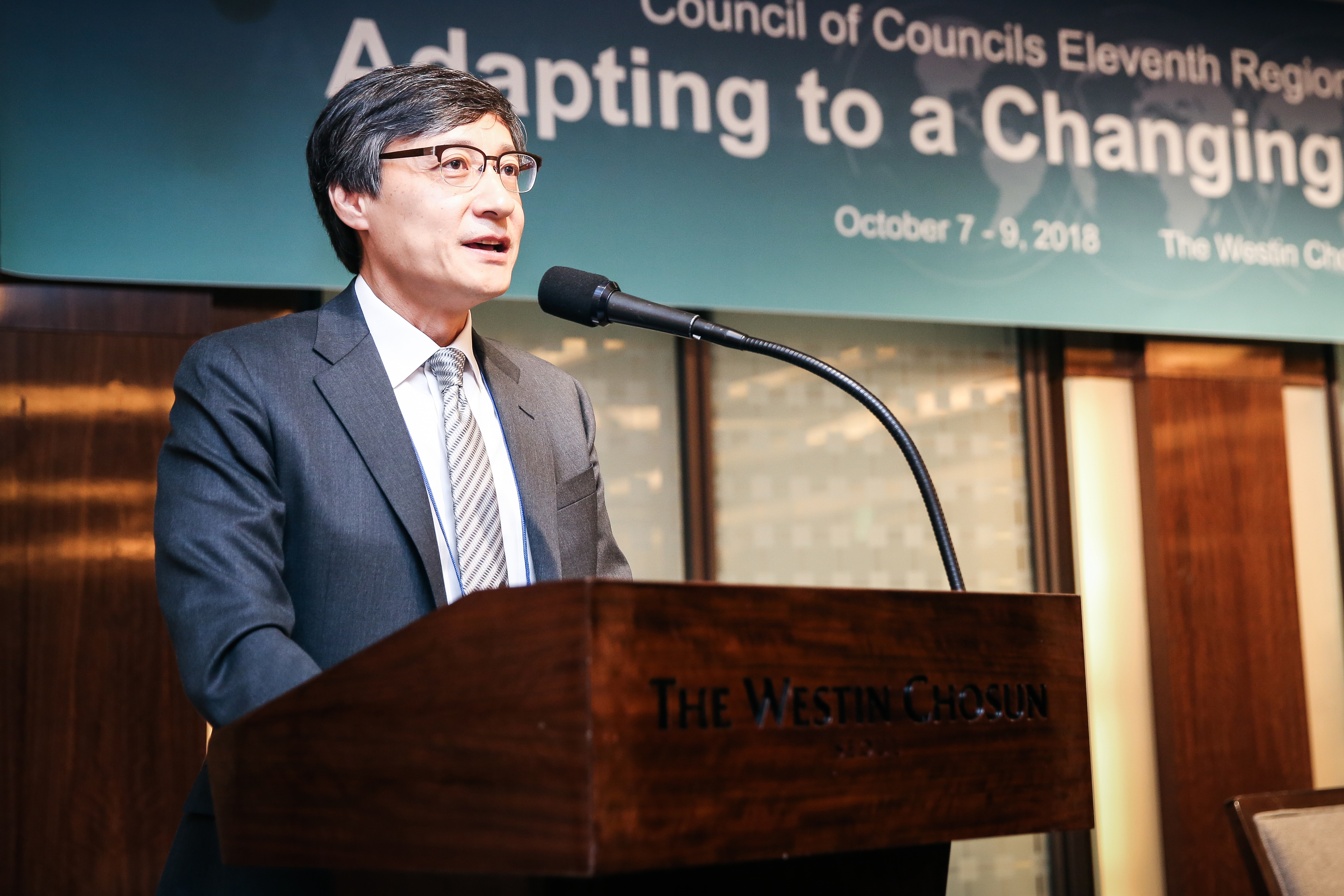 Yul Sohn speaks at a CoC panel.